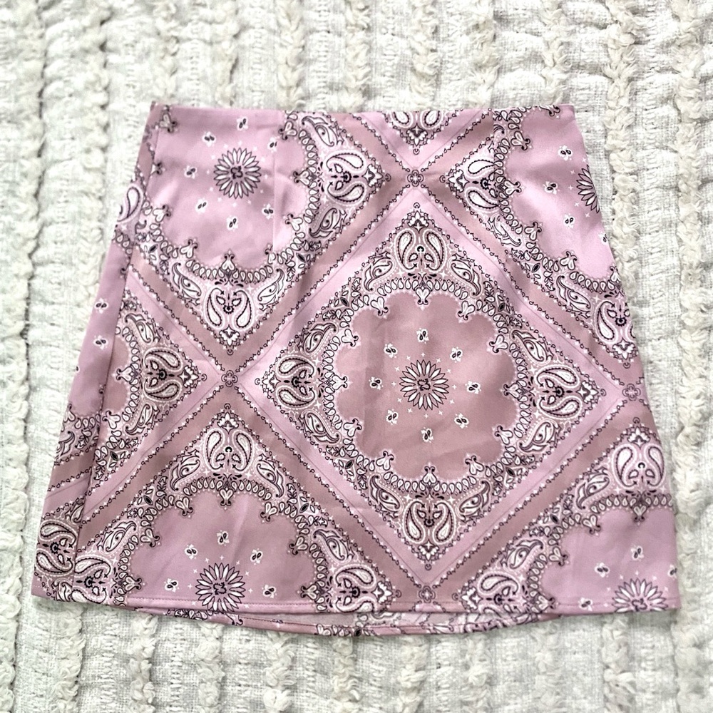 Forever 21 Pink Bandana Print Mini Skirt